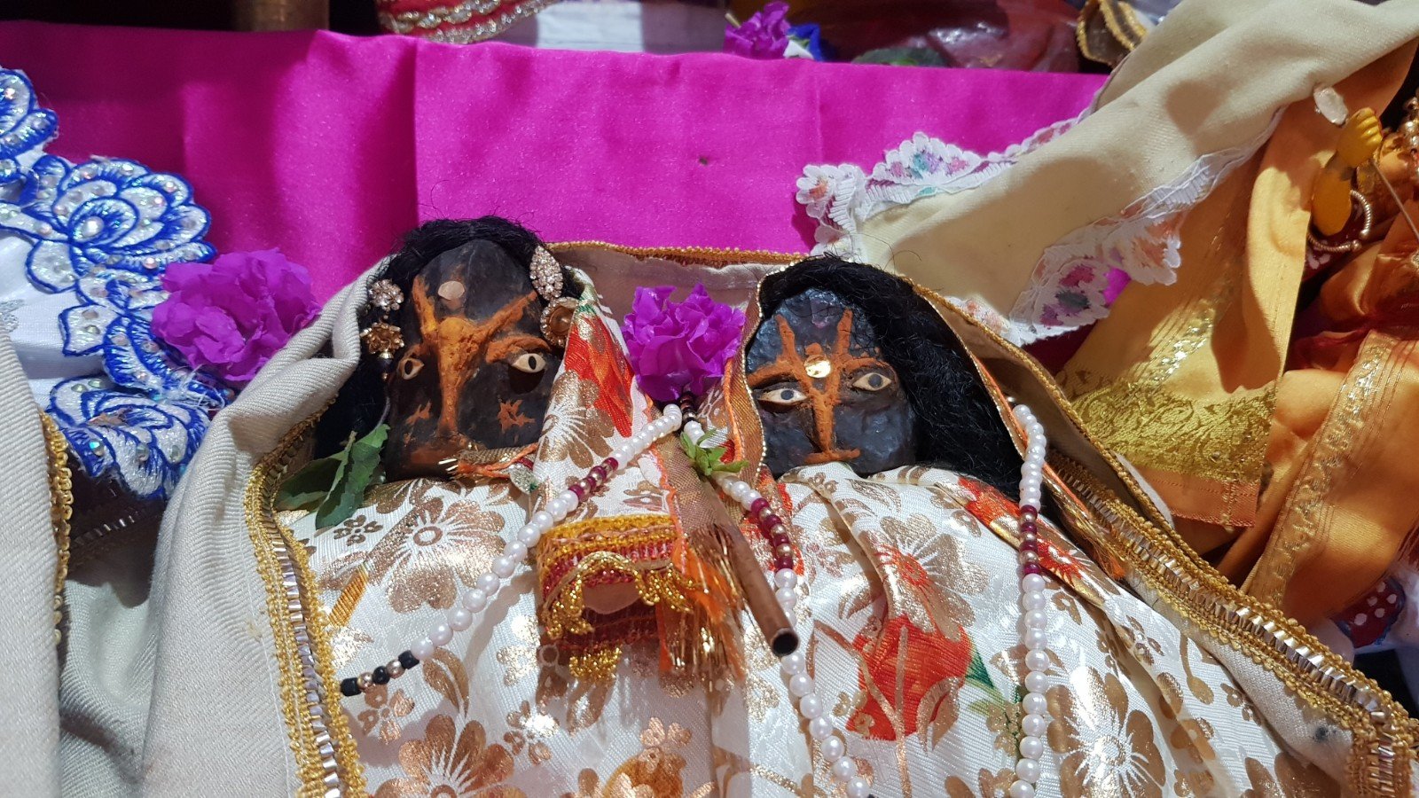  Visiting devotees. Asansol. 2019.11.24